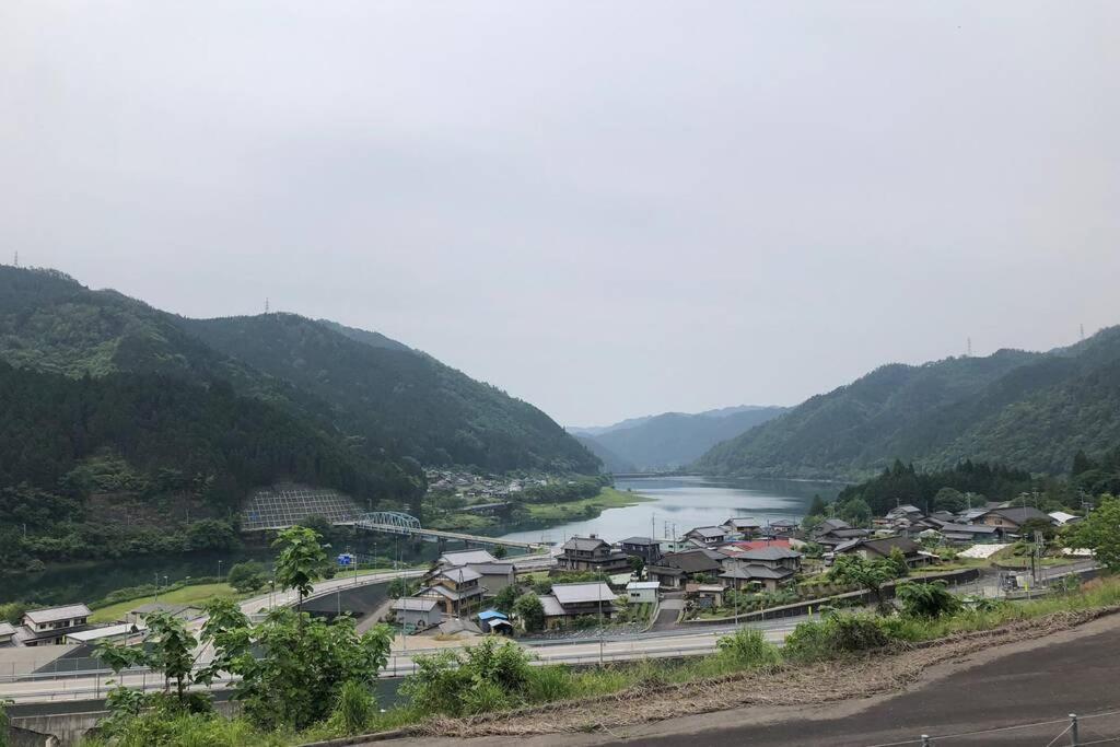 花緑里-Hanamidori-乙原のやど 岐阜下呂温泉郡上飛騨金山湖畔リゾート Gudzso Kültér fotó
